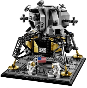 Apollo 11 in LEGO