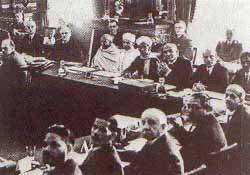 Mohandas Gandhi Round Table Conference