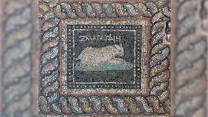 Roman mosaic cat Emerald